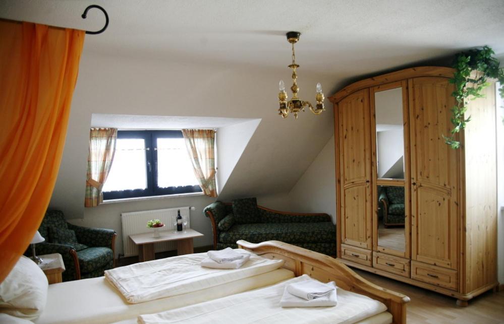 Hotel Am Markt Kleinblittersdorf Dış mekan fotoğraf